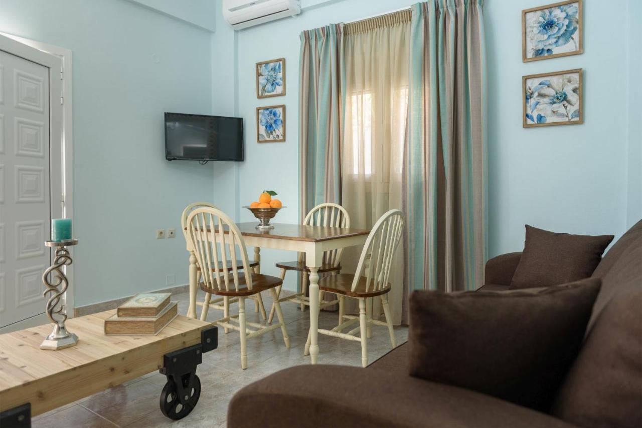 Spyros Apartments With Pool カラマキ エクステリア 写真
