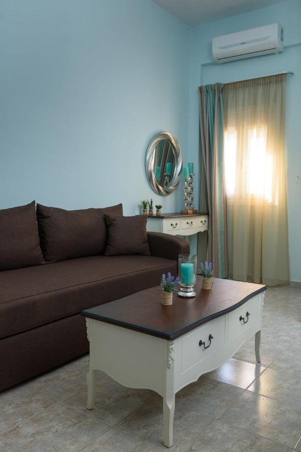 Spyros Apartments With Pool カラマキ エクステリア 写真