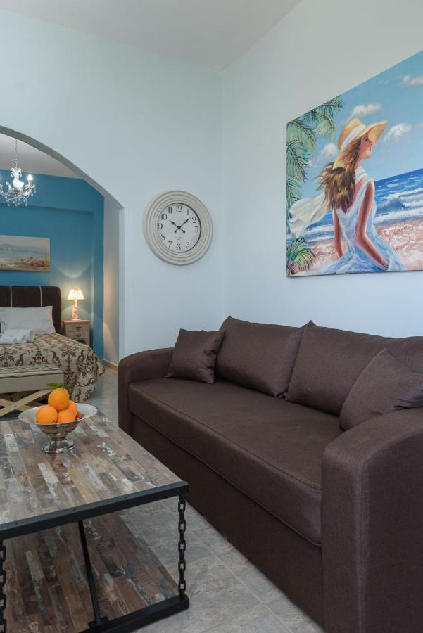Spyros Apartments With Pool カラマキ エクステリア 写真