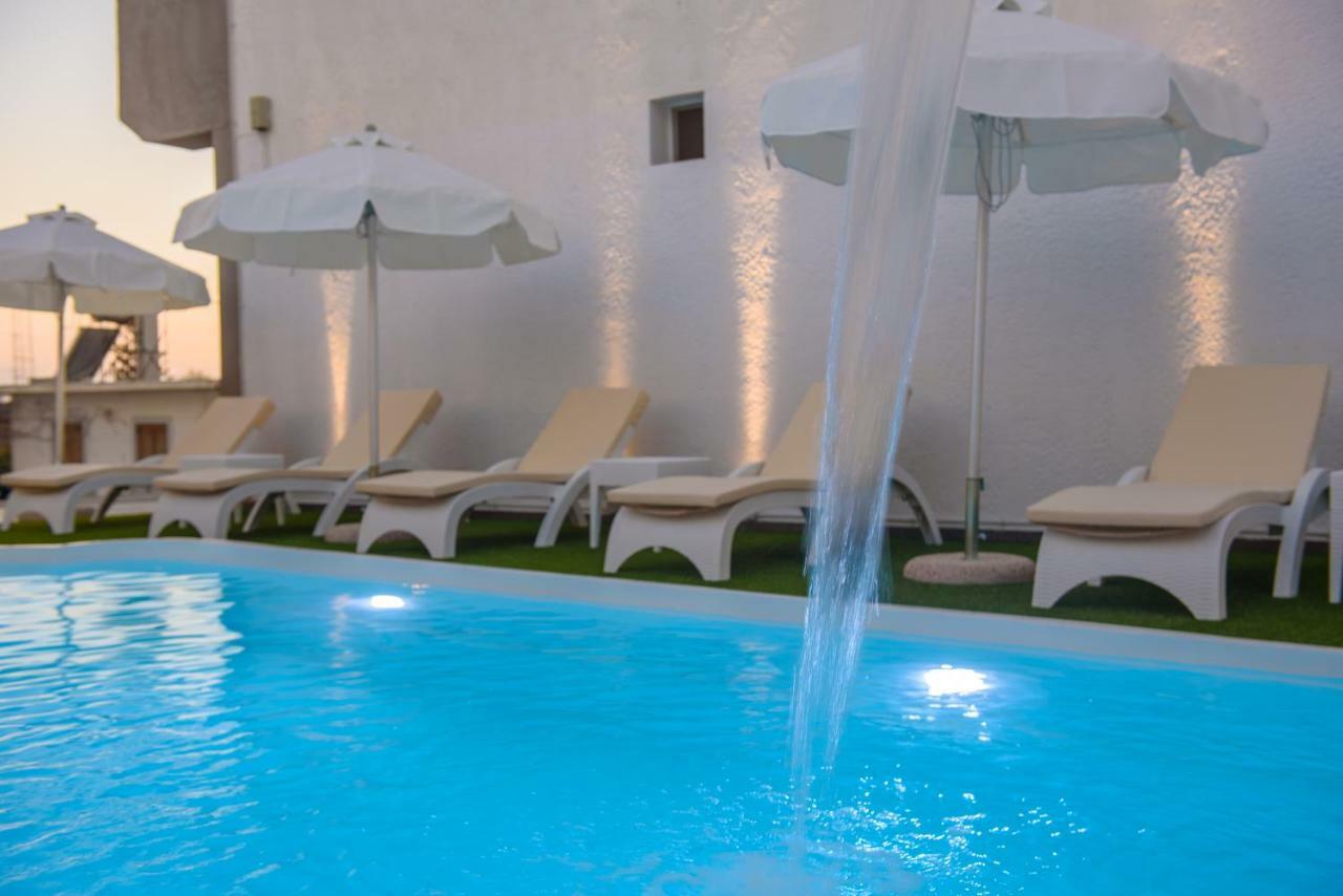 Spyros Apartments With Pool カラマキ エクステリア 写真